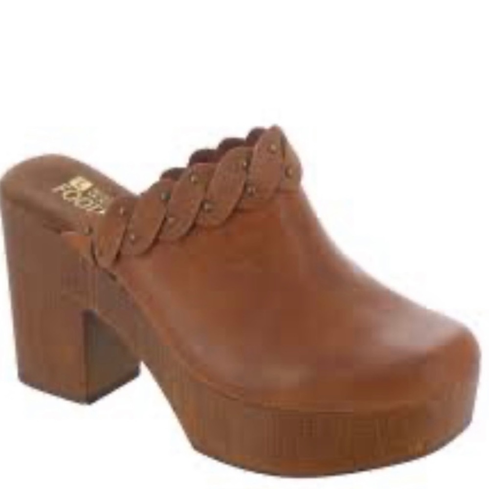 White Mountain Clogs